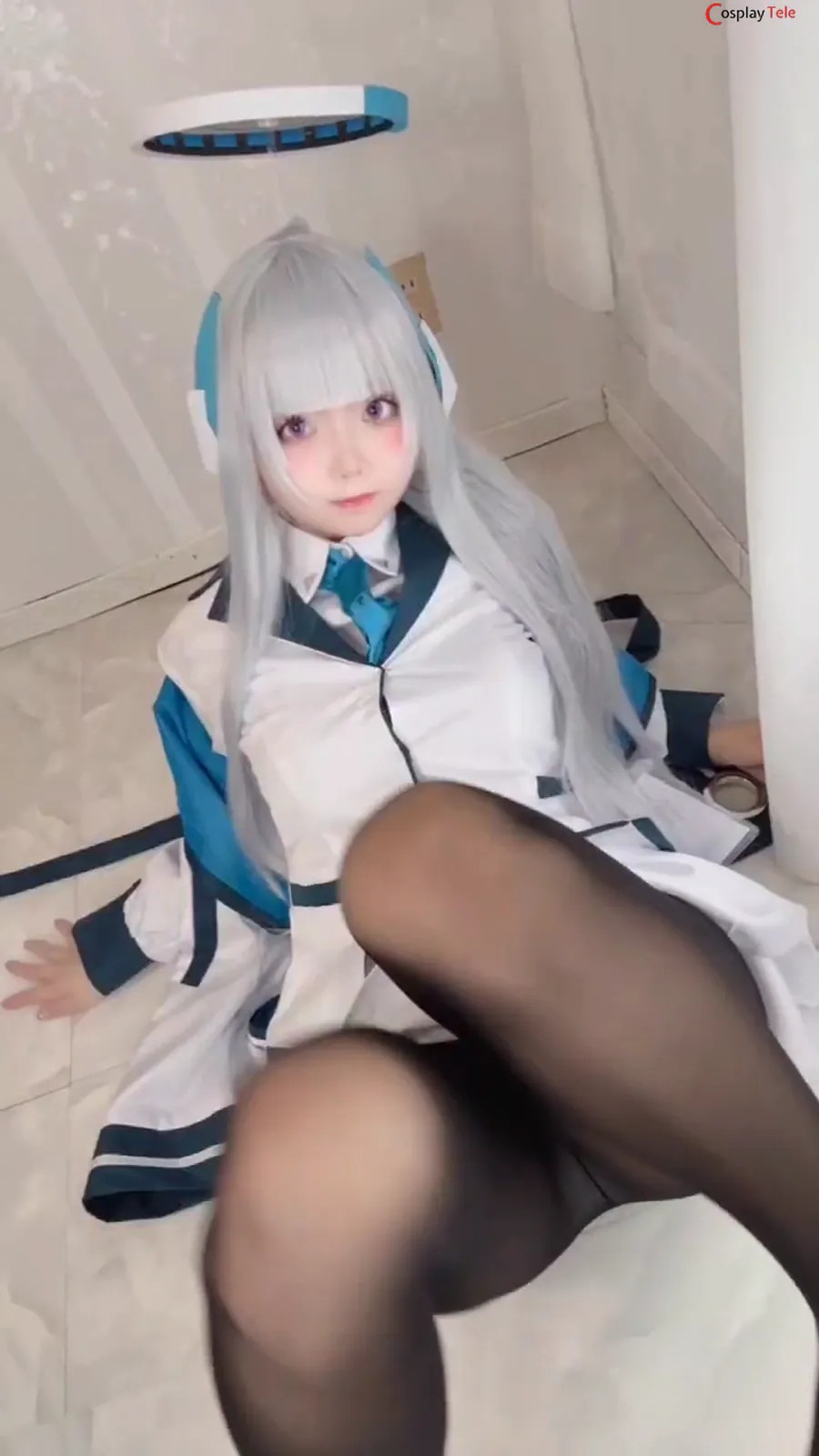 Unknown Cosplayer Cosplay Ushio Noa – Blue Archive “30 Photos And 2 Videos”